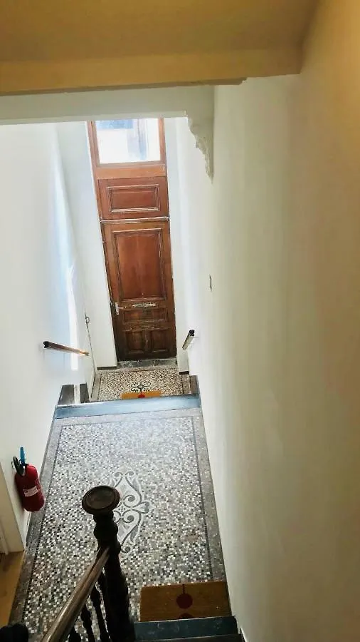 Lyves Two Apartment Liege 0*,